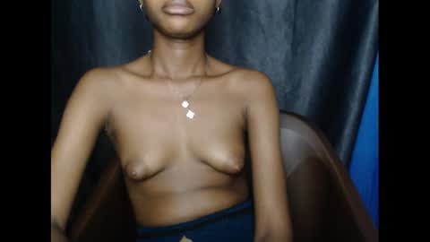 Snapshot of creamyxmuffin chatting on February 26, 2025, 4:47 am creamyxmuffin online show from February 26, 2025, 4:47 am