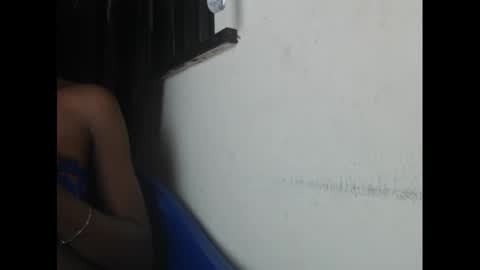 Snapshot of creamyxmuffin chatting on March 6, 2025, 2:09 am creamyxmuffin online show from March 6, 2025, 2:09 am