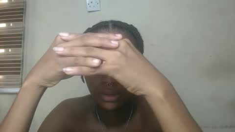 Snapshot of creamyxmuffin chatting on September 25, 2025, 7:56 am creamyxmuffin online show from September 25, 2025, 7:56 am
