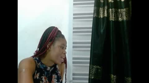 Snapshot of creamyxpussyx chatting on April 29, 2026, 5:41 pm creamyxpussyx online show from April 29, 2026, 5:41 pm