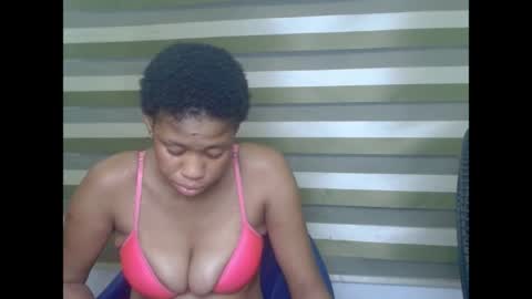 Snapshot of creamyxpussyx chatting on May 4, 2026, 8:16 pm creamyxpussyx online show from May 4, 2026, 8:16 pm