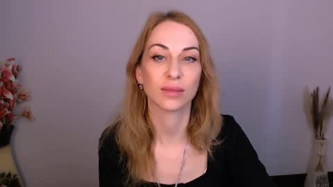 Snapshot of create_your_own_sun chatting on November 20, 2025, 1:33 pm Lera online show from November 20, 2025, 1:33 pm