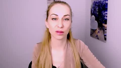 Snapshot of create_your_own_sun chatting on November 26, 2025, 3:35 pm Lera online show from November 26, 2025, 3:35 pm