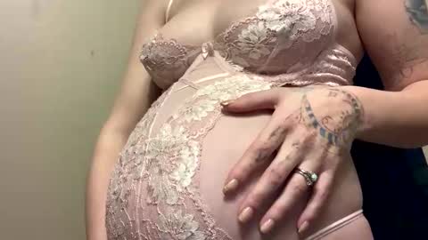 Breed me daddy  online show from December 19, 2025, 8:27 pm