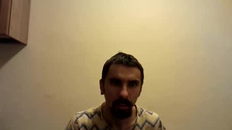 creativexx2 online show from February 5, 2026, 4:33 pm