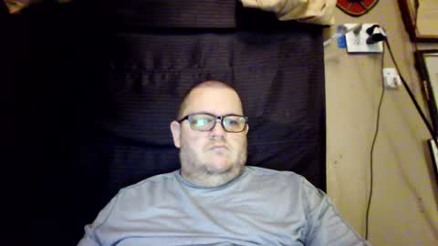 The hopeless romantic online show from December 3, 2024, 9:12 pm