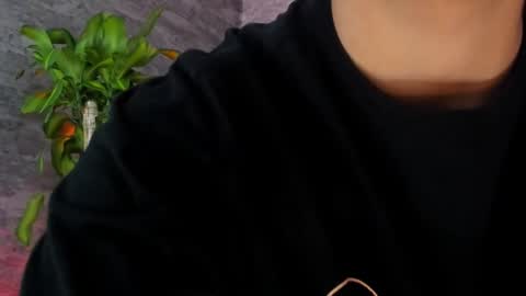 crh58_ online show from September 21, 2025, 2:57 am