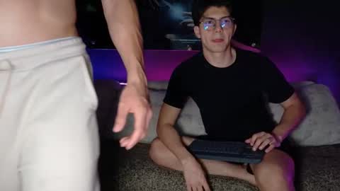 CRHISTIAN online show from April 2, 2026, 2:42 am