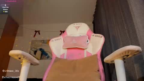 Snapshot of crimson_baby chatting on February 26, 2025, 7:53 am crimson baby online show from February 26, 2025, 7:53 am