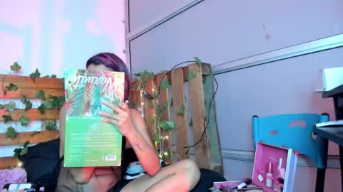 Snapshot of cris_dulce chatting on February 6, 2026, 2:27 am cris_dulce online show from February 6, 2026, 2:27 am