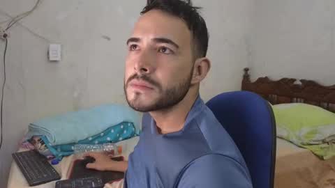 cris_simons online show from December 4, 2024, 5:33 pm