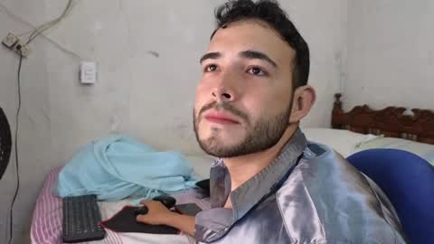 cris_simons online show from December 15, 2024, 11:53 pm