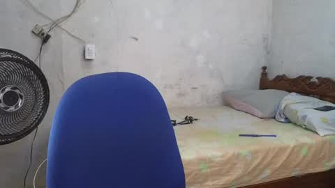 cris_simons online show from January 27, 2025, 8:17 pm