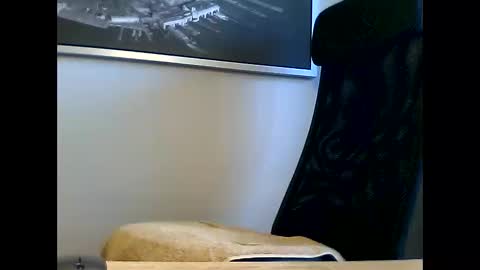 Snapshot of criscros1508 chatting on February 17, 2025, 8:41 am Cris online show from February 17, 2025, 8:41 am