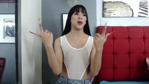 Snapshot of crisevanz18 chatting on February 1, 2025, 11:37 pm Cris Evanz online show from February 1, 2025, 11:37 pm