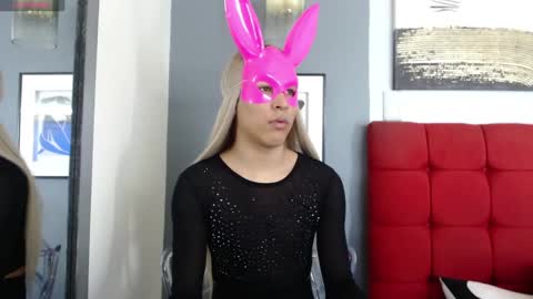 Snapshot of crisevanz18 chatting on March 3, 2025, 4:56 pm Cris Evanz online show from March 3, 2025, 4:56 pm