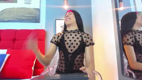 Snapshot of crisevanz18 chatting on September 10, 2025, 9:48 pm Cris Evanz online show from September 10, 2025, 9:48 pm