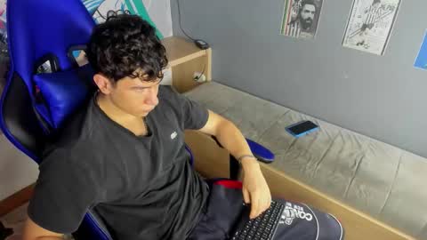 Snapshot of criss_adams chatting on January 9, 2026, 2:58 am Cris online show from January 9, 2026, 2:58 am