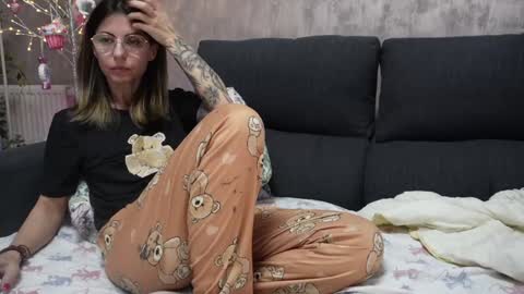 Snapshot of crissy_love chatting on January 5, 2025, 9:57 pm crissy_love online show from January 5, 2025, 9:57 pm