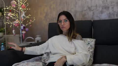 Snapshot of crissy_love chatting on January 19, 2025, 6:10 pm crissy_love online show from January 19, 2025, 6:10 pm
