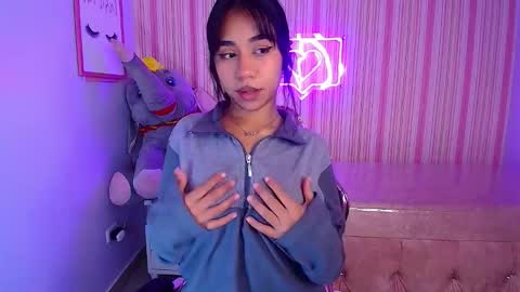 cristal1_ch online show from October 7, 2025, 10:56 am