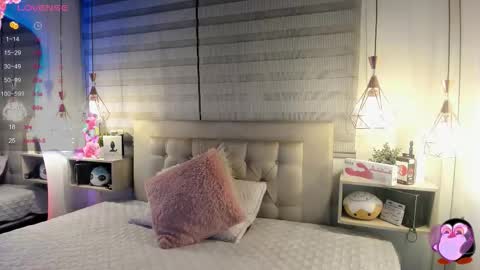 Cristal online show from October 25, 2025, 4:53 am