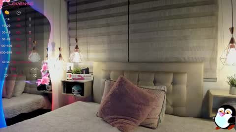 Snapshot of cristal__hot_1 chatting on February 13, 2026, 4:30 am Cristal online show from February 13, 2026, 4:30 am