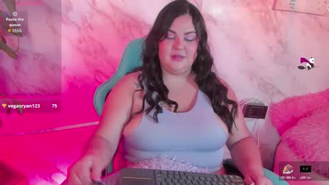 Snapshot of cristal_herrera chatting on October 18, 2025, 5:10 am Cristal online show from October 18, 2025, 5:10 am