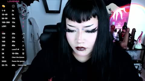 Snapshot of cristal_kosh chatting on September 10, 2025, 8:09 pm Cris online show from September 10, 2025, 8:09 pm