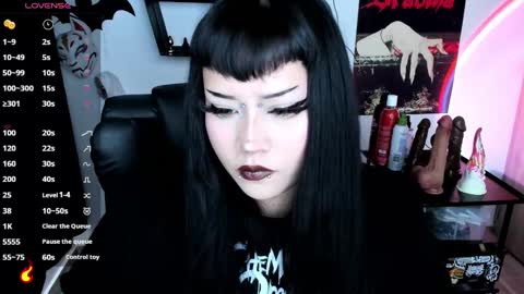 Snapshot of cristal_kosh chatting on September 12, 2025, 2:39 pm Cris online show from September 12, 2025, 2:39 pm