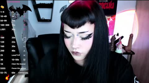 Snapshot of cristal_kosh chatting on November 13, 2025, 6:07 pm Cris online show from November 13, 2025, 6:07 pm