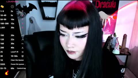 Snapshot of cristal_kosh chatting on November 18, 2025, 10:03 pm Cris online show from November 18, 2025, 10:03 pm