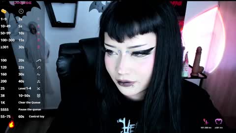 Snapshot of cristal_kosh chatting on November 22, 2025, 11:15 pm Cris online show from November 22, 2025, 11:15 pm