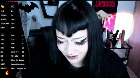 Snapshot of cristal_kosh chatting on November 24, 2025, 9:47 pm Cris online show from November 24, 2025, 9:47 pm