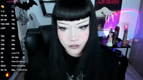 Cris online show from August 6, 2026, 9:17 pm