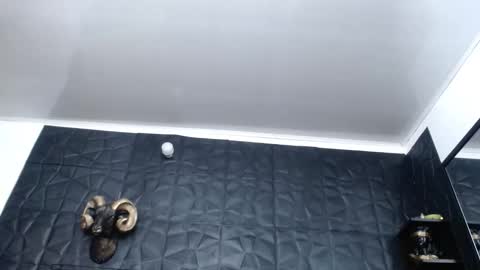 Hanna  online show from November 30, 2025, 4:38 am