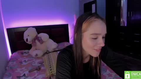 Snapshot of cristal_t2 chatting on April 18, 2026, 3:38 pm cristal_t2 online show from April 18, 2026, 3:38 pm