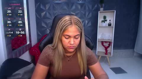 Cristal online show from December 23, 2025, 12:08 am