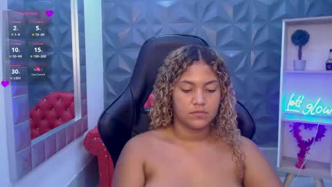 Cristal online show from April 16, 2026, 12:33 am