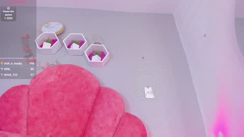 Nicole  Connection time 220pm-910pmCol online show from January 16, 2025, 10:44 pm