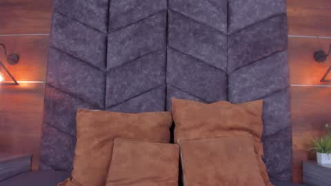 Nicole  Connection time 220pm-910pmCol online show from January 18, 2025, 7:37 pm