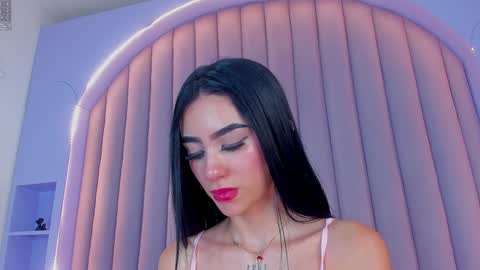 Nicole  Connection time 220pm-910pmCol online show from February 2, 2025, 1:55 am