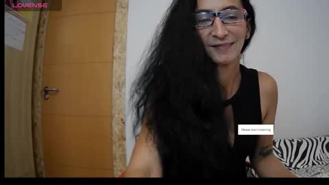   online show from October 2, 2025, 6:31 am