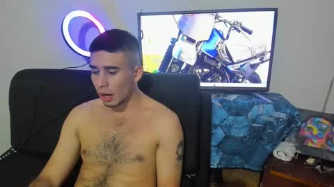 Snapshot of cristiand20 chatting on December 20, 2024, 8:28 am Cristian online show from December 20, 2024, 8:28 am