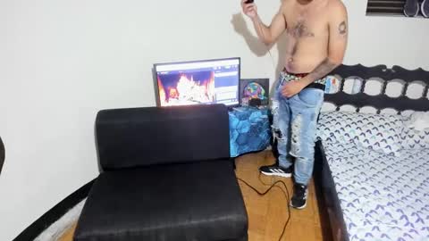 Snapshot of cristiand20 chatting on January 9, 2025, 1:29 am Cristian online show from January 9, 2025, 1:29 am