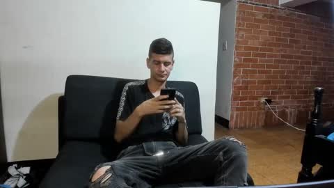 Snapshot of cristiand20 chatting on February 21, 2025, 2:17 am Cristian online show from February 21, 2025, 2:17 am