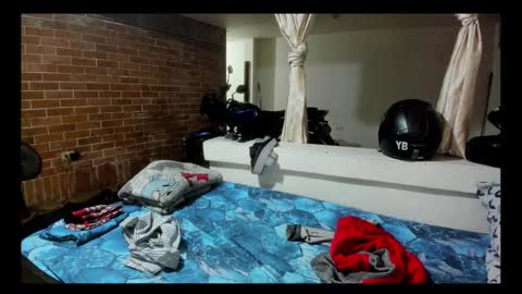 Snapshot of cristiand20 chatting on February 27, 2025, 5:02 am Cristian online show from February 27, 2025, 5:02 am