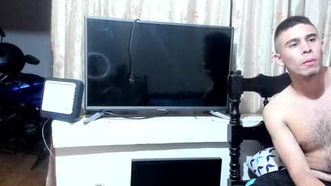 Snapshot of cristiand20 chatting on March 5, 2025, 6:12 am Cristian online show from March 5, 2025, 6:12 am