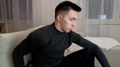 Snapshot of cristianovilla chatting on March 2, 2025, 8:18 pm CristianoHailey online show from March 2, 2025, 8:18 pm