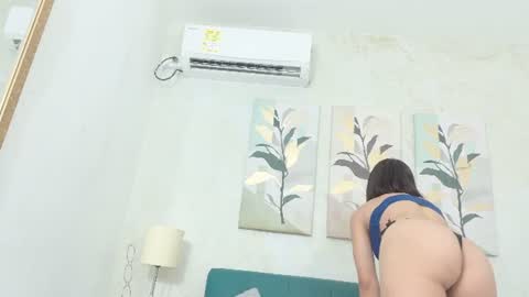 Snapshot of cristina_aznar chatting on July 17, 2026, 7:08 pm Cris online show from July 17, 2026, 7:08 pm